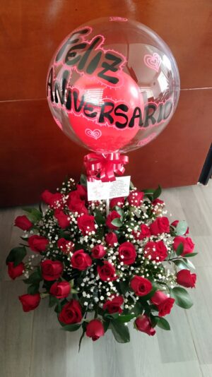 Balde por 50 rosas y globo personalizado R96