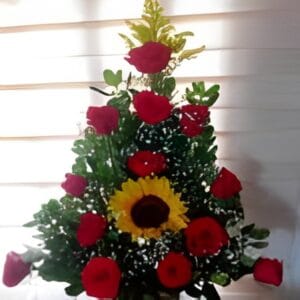 Arreglo 12 rosas y girasol R150