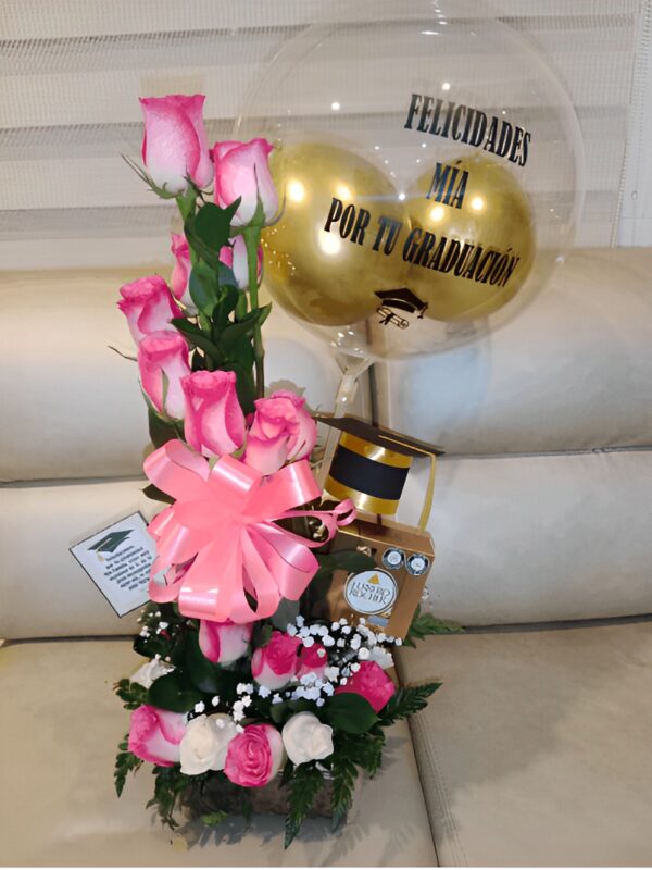 Arreglo grado, globo personalizado, gorro, ferrero x 4 unidades R 165